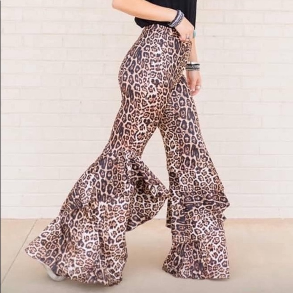 Leopard Ruffle Flair